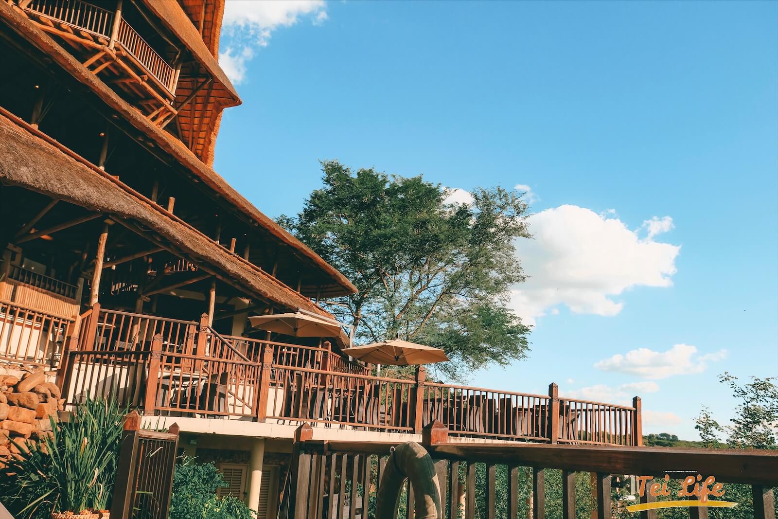 Victoria Falls Safari Lodge