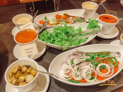 Victoria Falls Safari Lodge